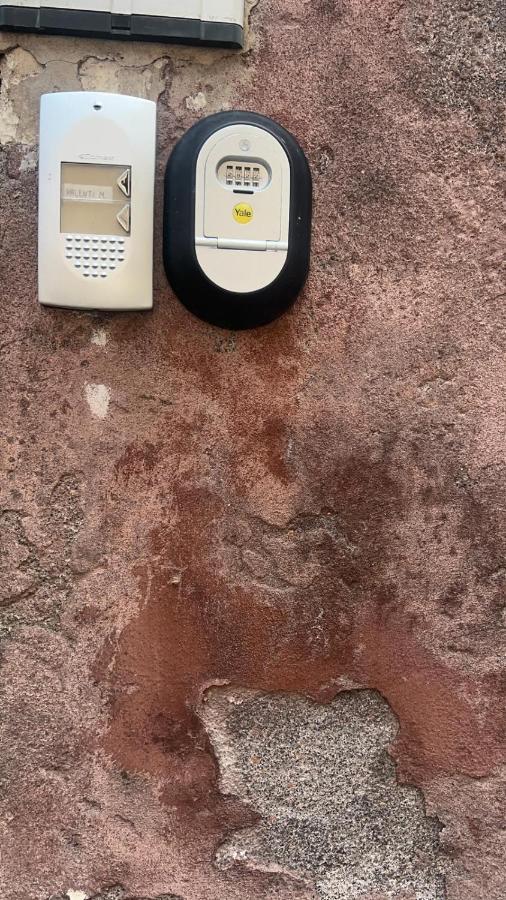 לינה וארוחת בוקר קטאניה Valenti מראה חיצוני תמונה