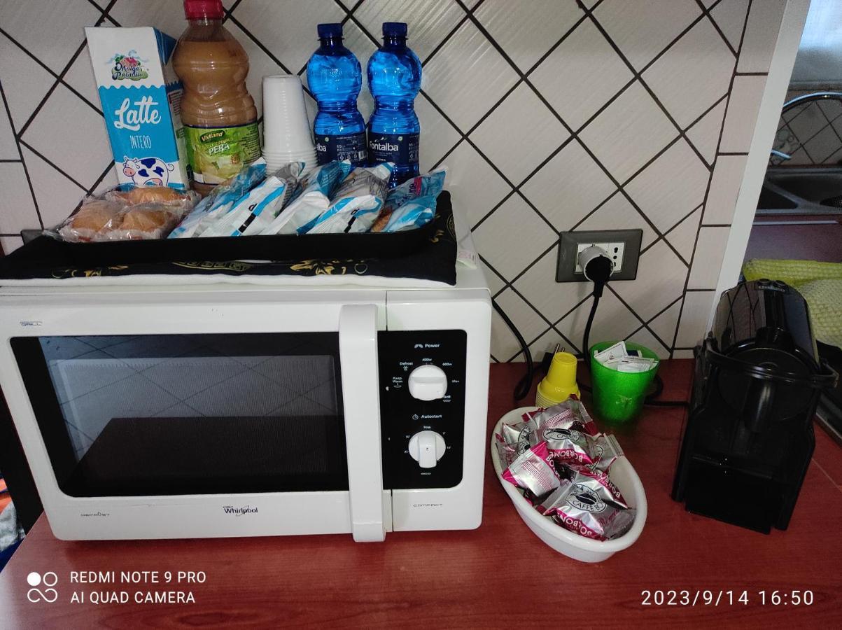 לינה וארוחת בוקר קטאניה Valenti מראה חיצוני תמונה